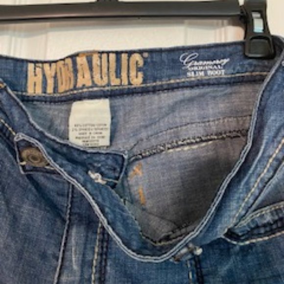 Jeans - Picture 2 of 4